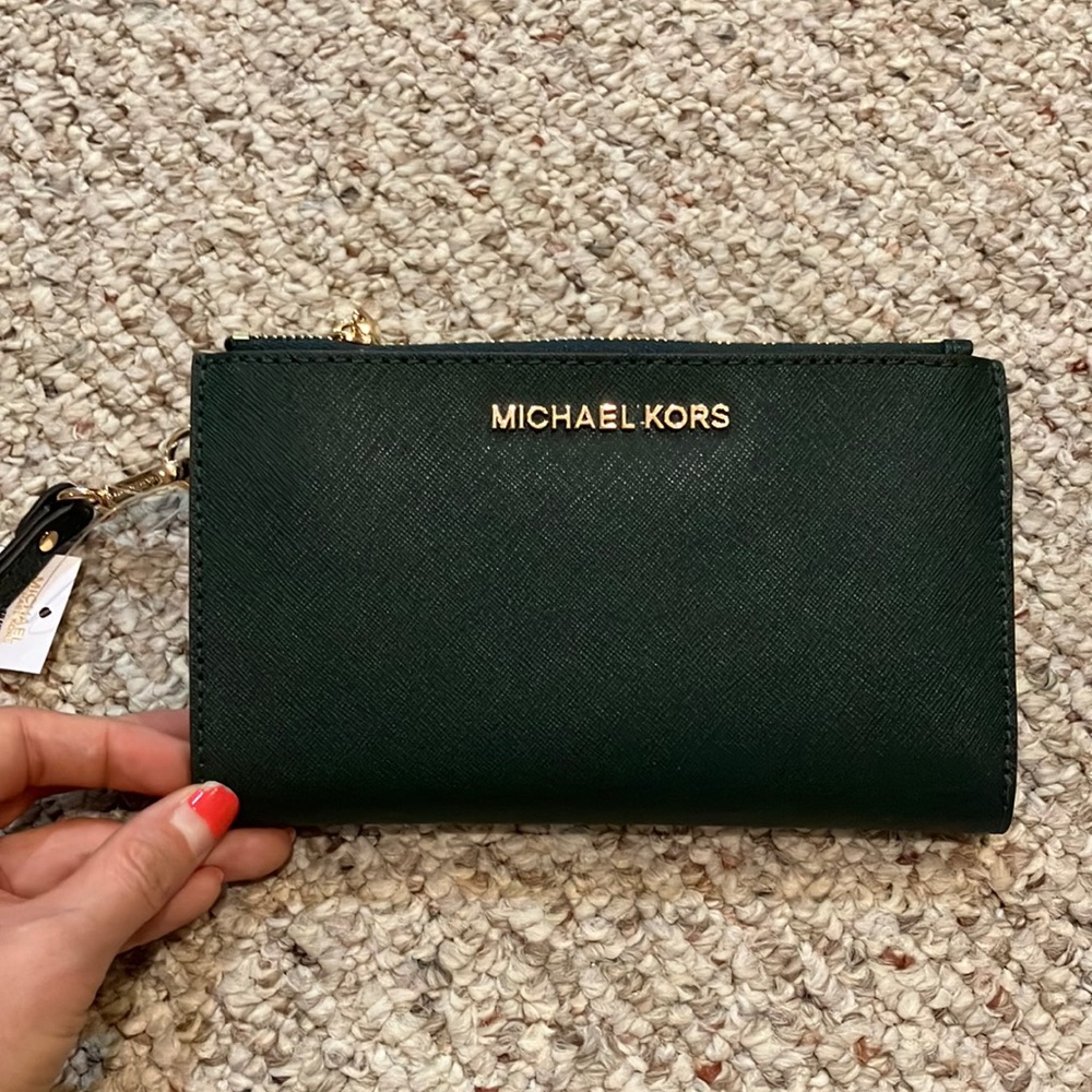 Michael Kors Jet Set Travel Double Zip Leather Wristlet Wallet 35F8GTVW0L